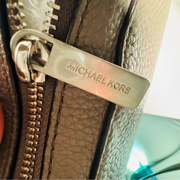 NWOT Michael Kors | Brooklyn Leather Mini Grommets Crossbody Bag, Cinder Taupe - Picture 12 of 12